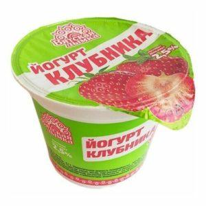 Йогурт фруктовый «Клубника» 2,5% 125г Вятская Дымка